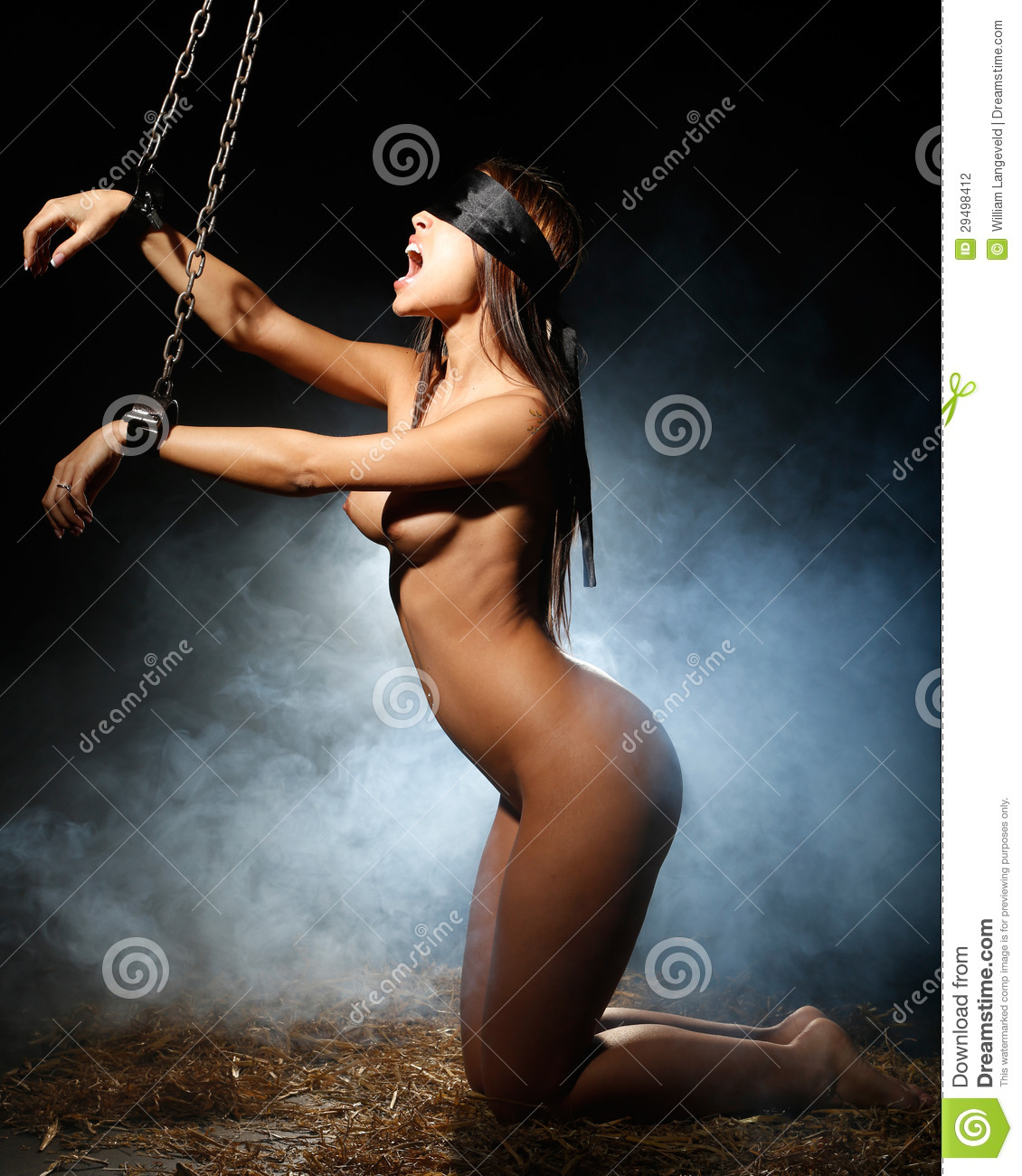 In bondage nackt Horror torture