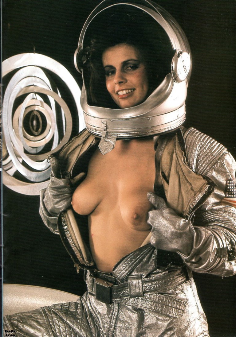The cosmonaut - nude photos