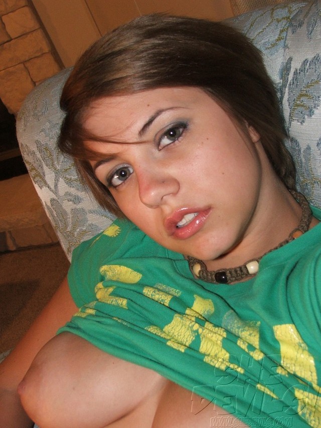 amateur girl pics girl amateur galleries naked friends stacked selfshots packed