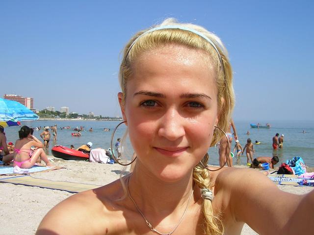 amateur topless beach photos gallery amateur blond beach topless vacation bulgaria