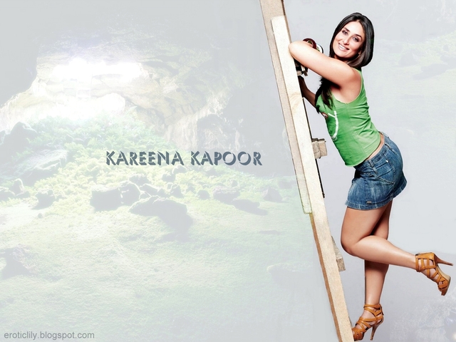 big asses nude pic ass sexy nude heels legs green shorts curvy denim thighs kareena kapoor
