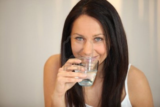 brunette woman pics photo woman brunette water drinking auremar