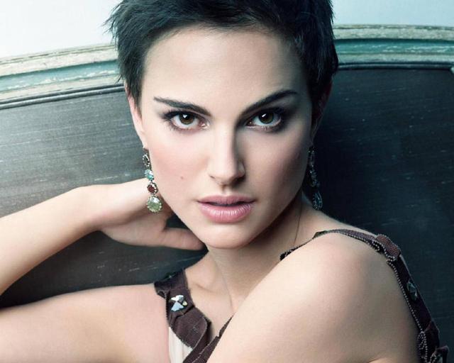 brunette woman pics girl beautiful woman brunette cute actress faces wallpaper natalie portman