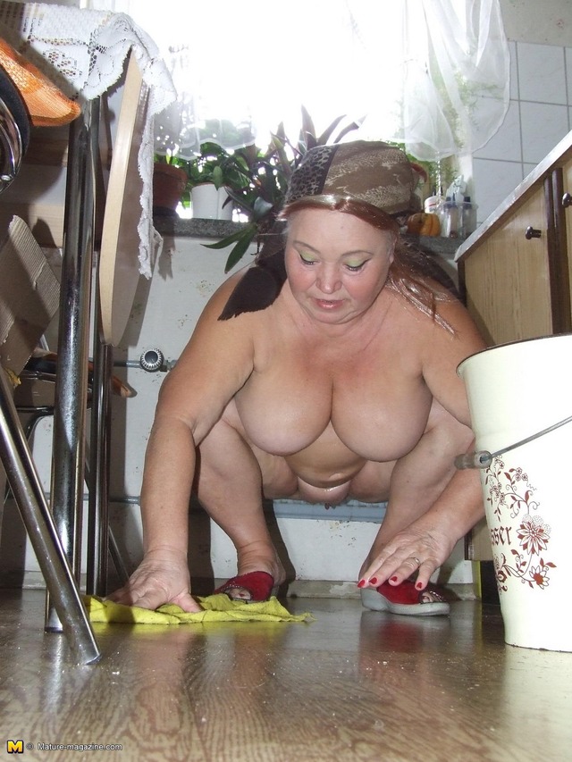 granny ass pics granny ass naked white blonde all kitchen cleaning