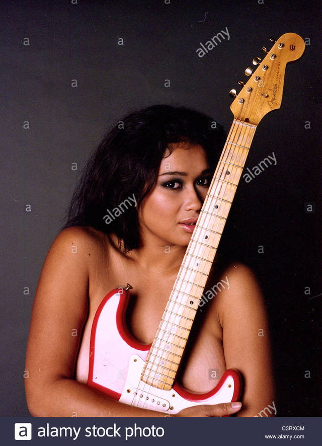 nude girl pics girl photo vintage nude red stock comp fender rxcm cuddles stratocaster