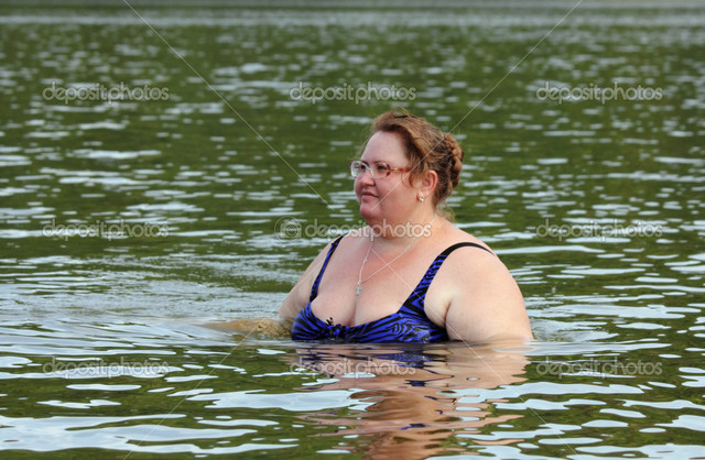 plump woman pics photo woman plump stock bath river depositphotos