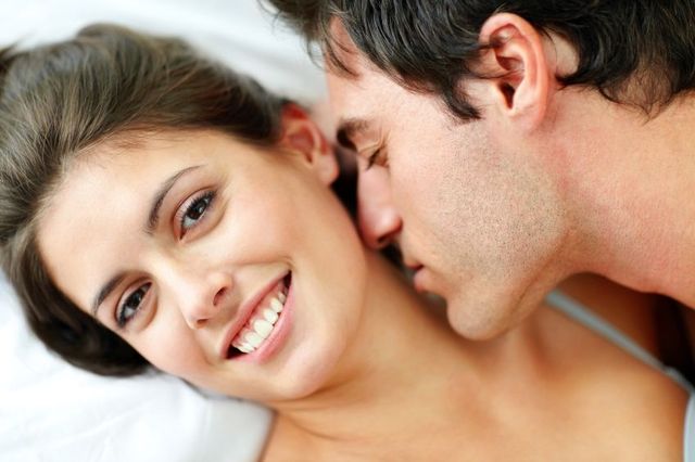 sex pictures category couple fox global static kissing health fncstatic managed