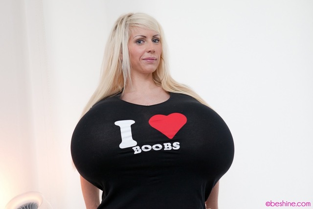 worlds biggest titties porn category boobs breasts world biggest beshine