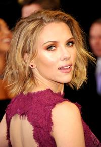 bare breasts pics goog scarlett johansson bare breasts pic