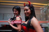 erotic sex models scale large photos health beauty showcased erotic convention caracas news