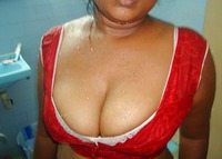 giant boob galleries desi indian aunty exposed boobs pics