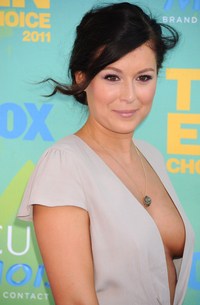 great boob photos alexa vega bra boob slip vegas young tits dont need that piece nip teen choice awards held gibson amphitheater universal city