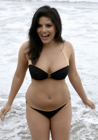 hot bikini porn pictures sunny leone hot bikini photos