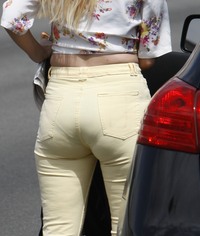 huge ass gallery mischa barton huge ass candids earlier