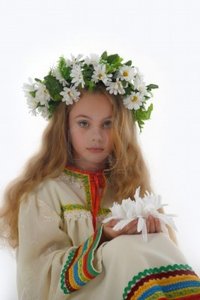 russian girl pictures evdoha beautiful russian girl wreath photo