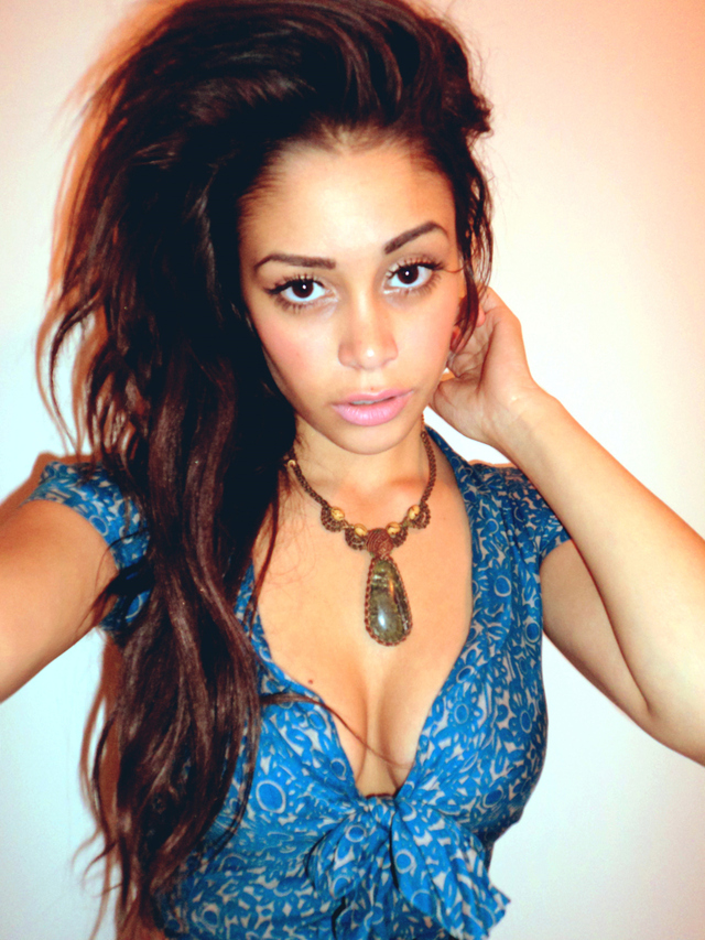 amateur girl pics girl amateur hot blue dress selfshot