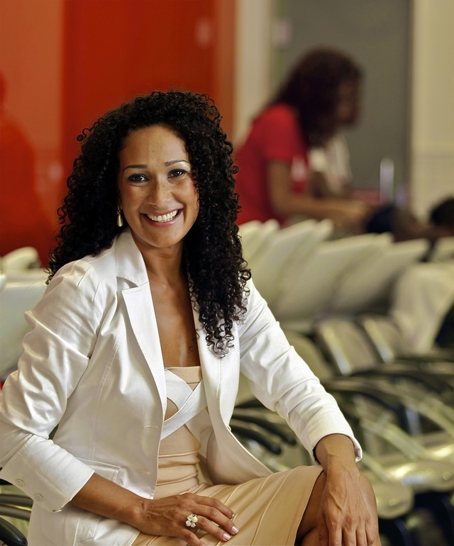 brazil porn next natural hair brazilian trend julieruvolo leila velez profile bye blowouts beleza