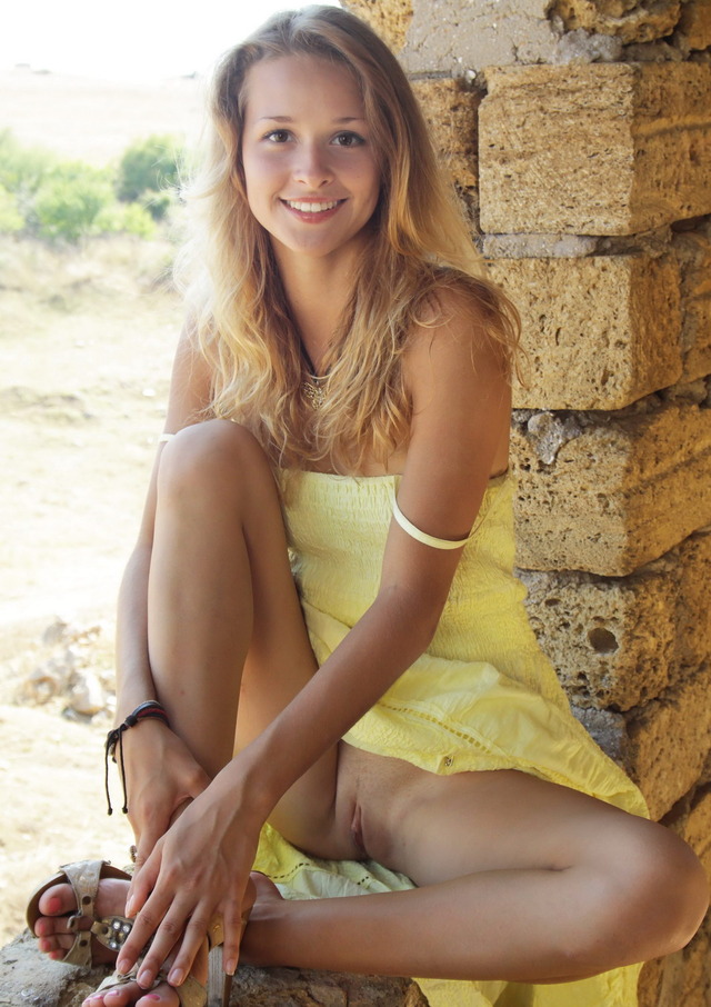 small tits teen amazing shaved tits large blonde small solo smile bottomless pokazuha toxic ukpisk