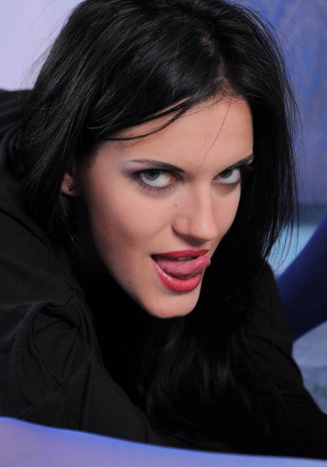 young and old porn galleries porn girl photo lesbians galleries dildo arab youn